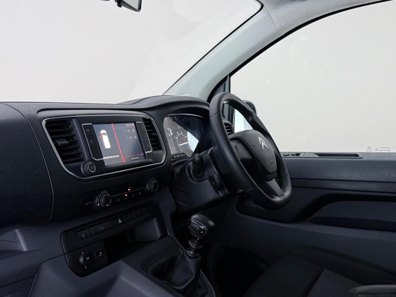 Citroen Dispatch thumbnail Interior Front