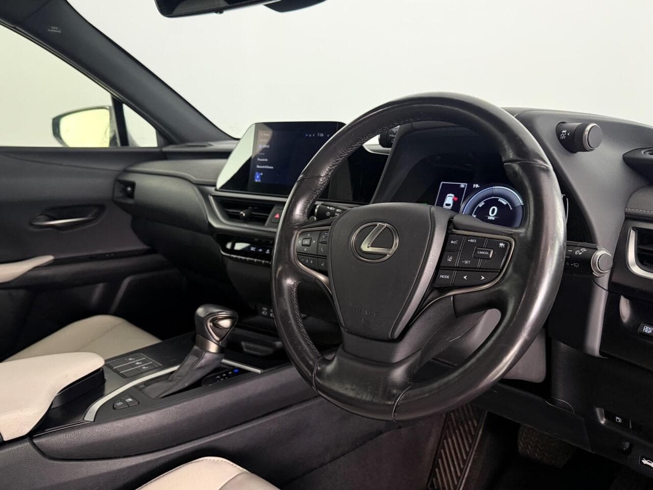 Lexus UX thumbnail Inconclusive