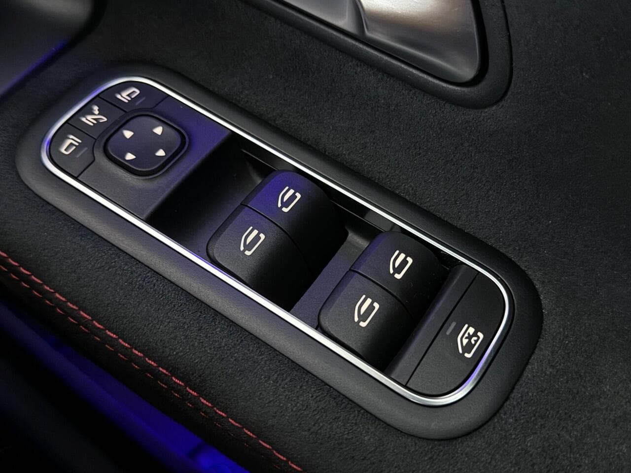 Mercedes-Benz A Class thumbnail Misc Controls