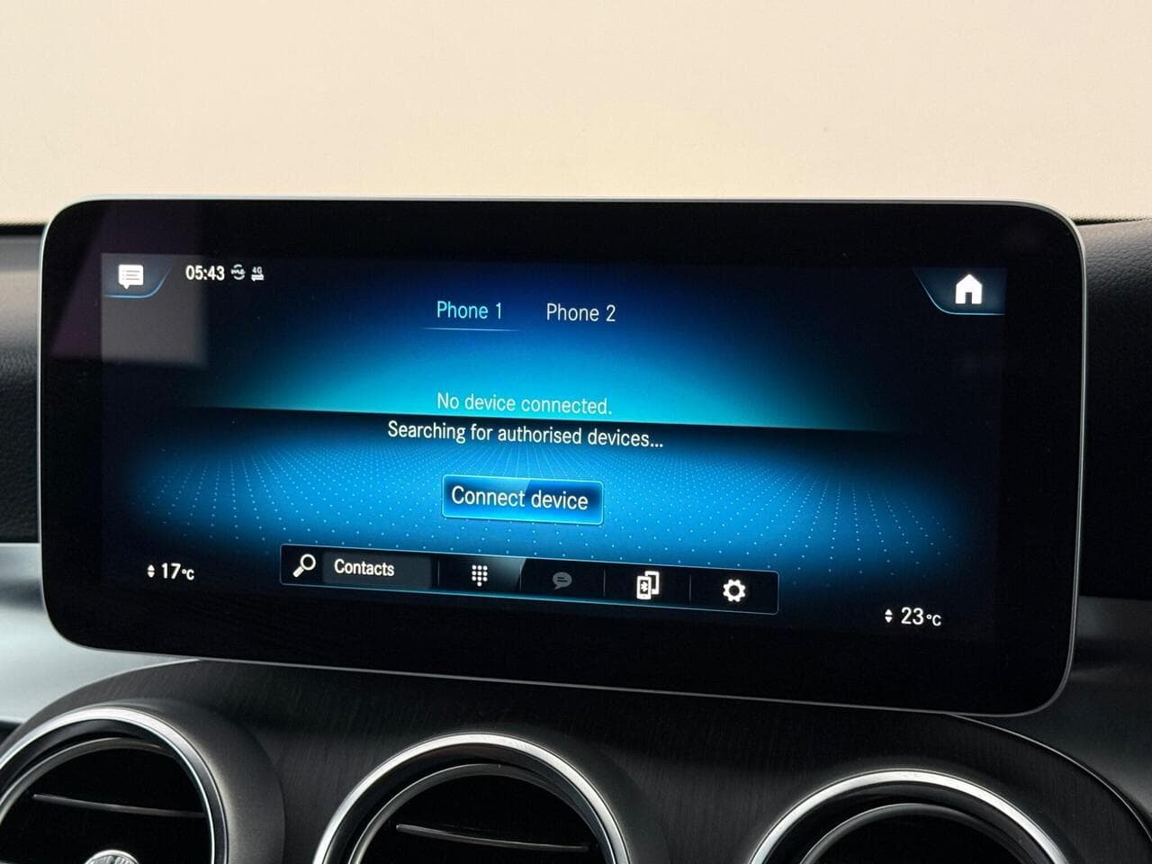 Mercedes-Benz GLC thumbnail Infotainment System