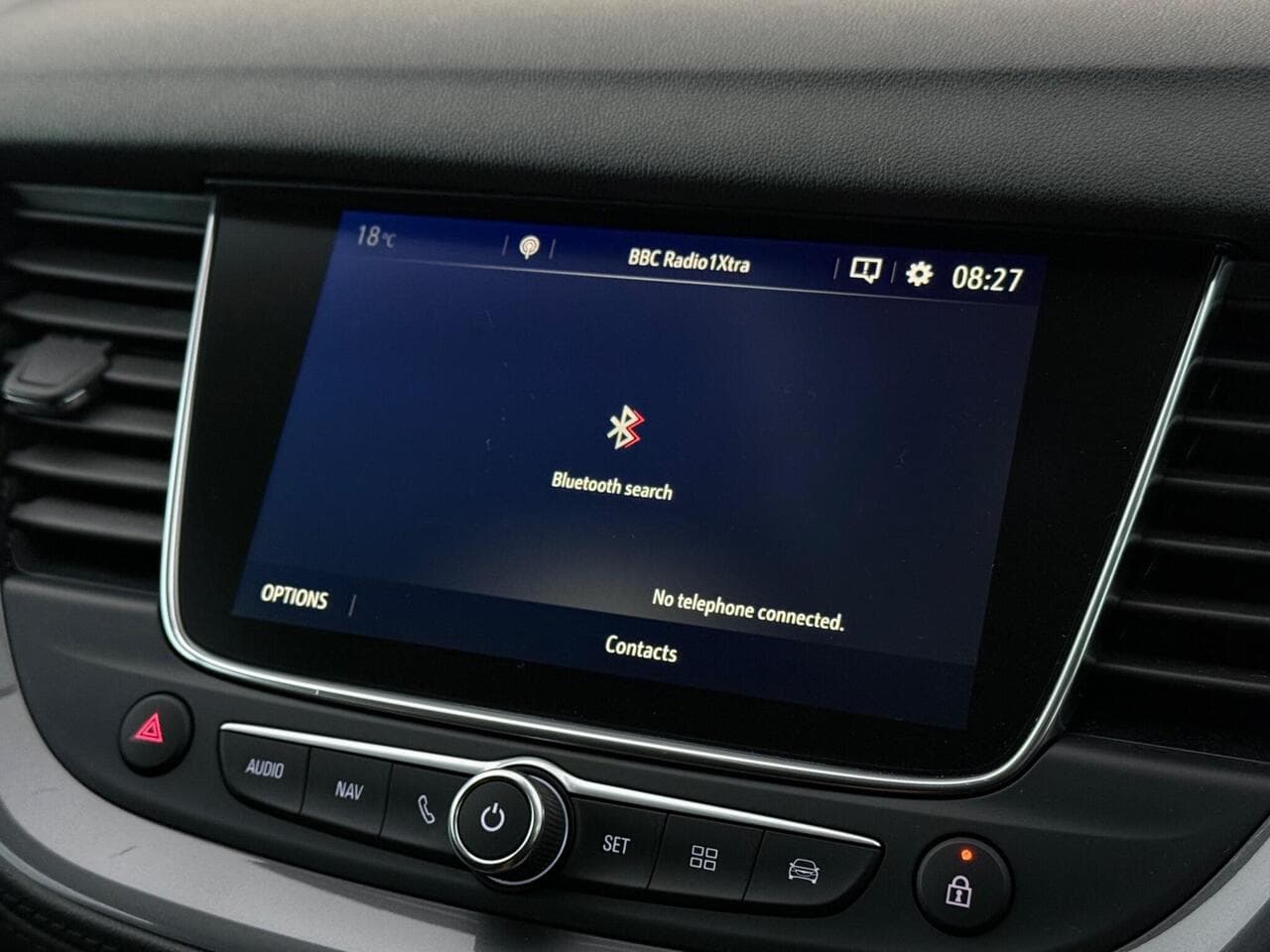 Vauxhall Grandland X thumbnail Infotainment System