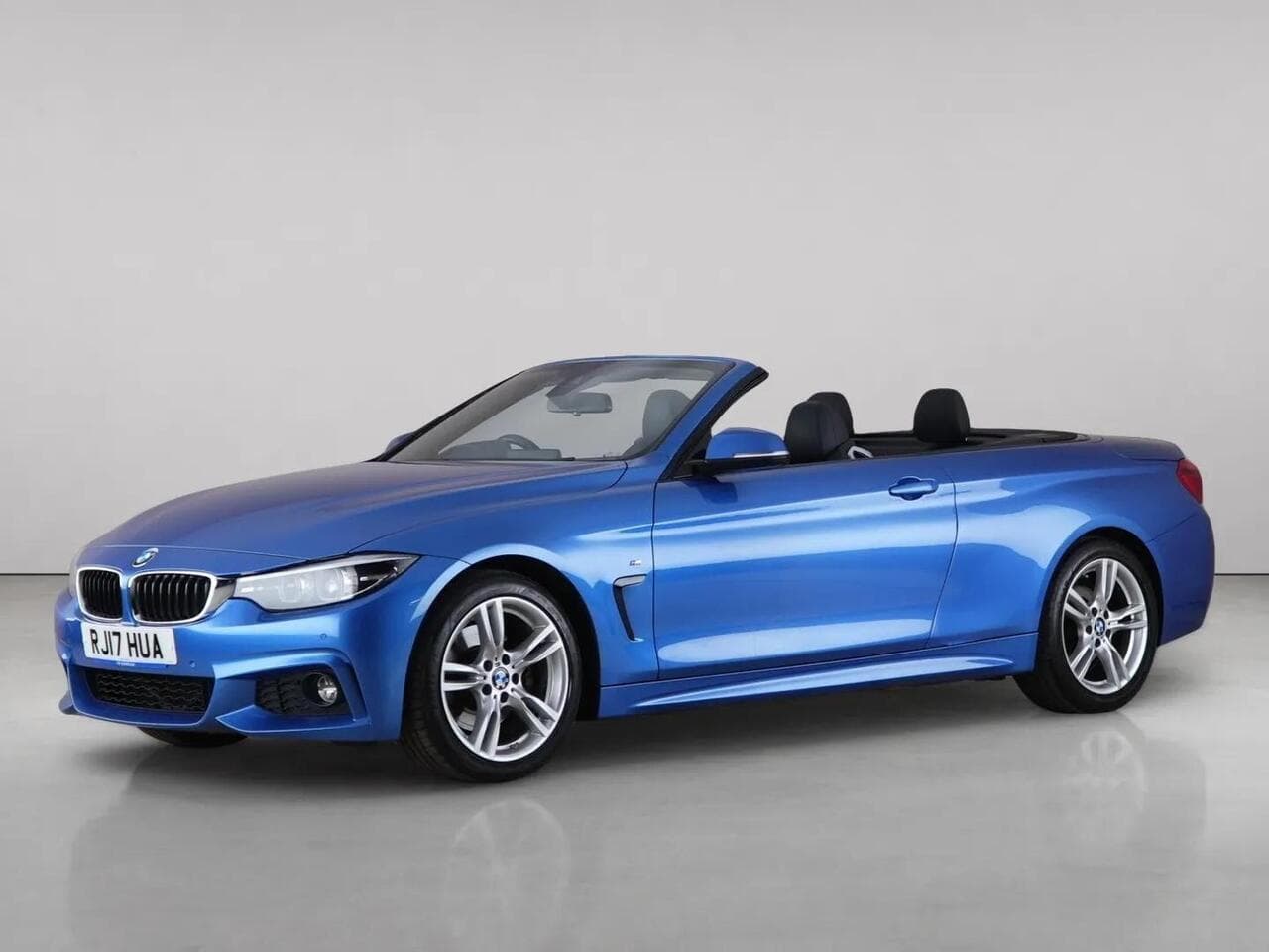 BMW 4 Series thumbnail Front Left