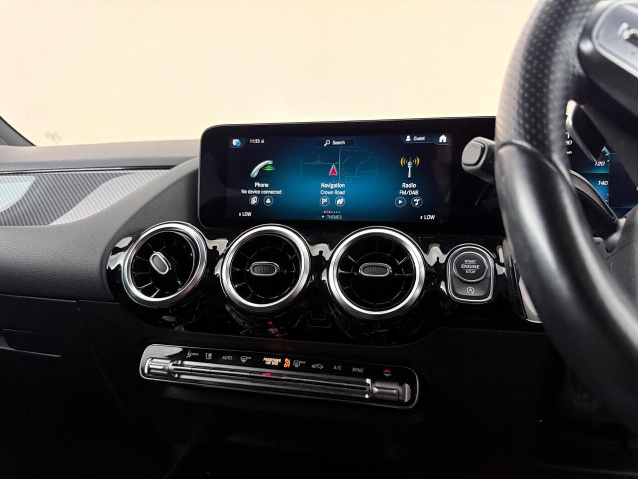 Mercedes-Benz GLA thumbnail Infotainment System