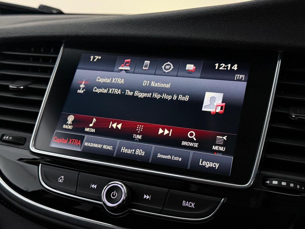 Vauxhall Mokka X thumbnail Infotainment System