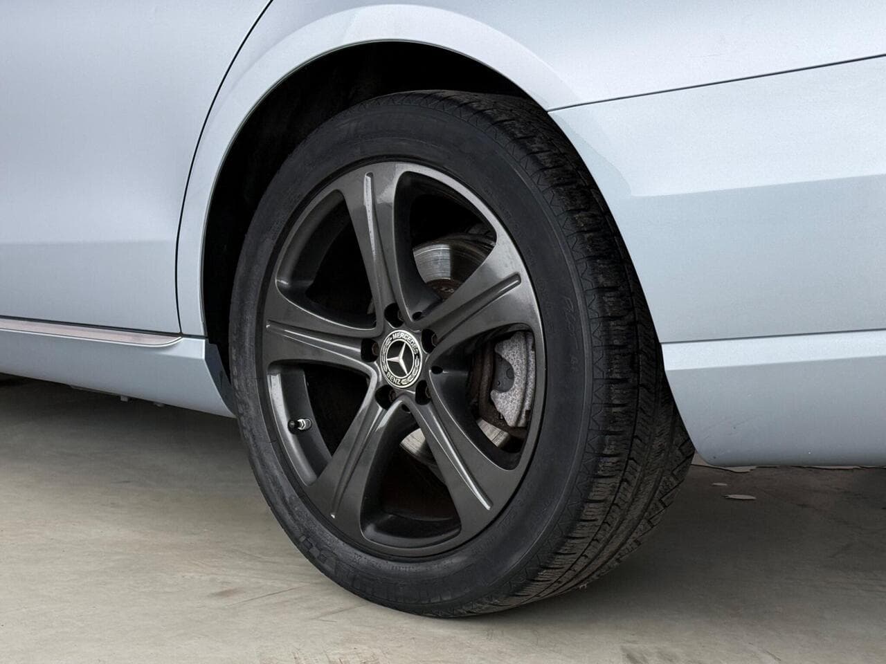 Mercedes-Benz E Class thumbnail Wheel