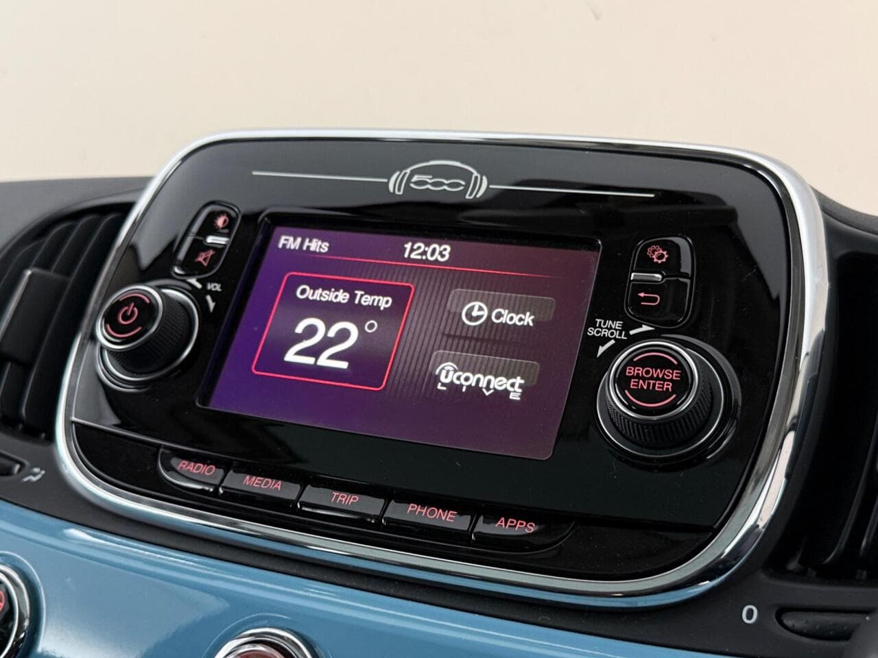 Fiat 500 thumbnail Infotainment System