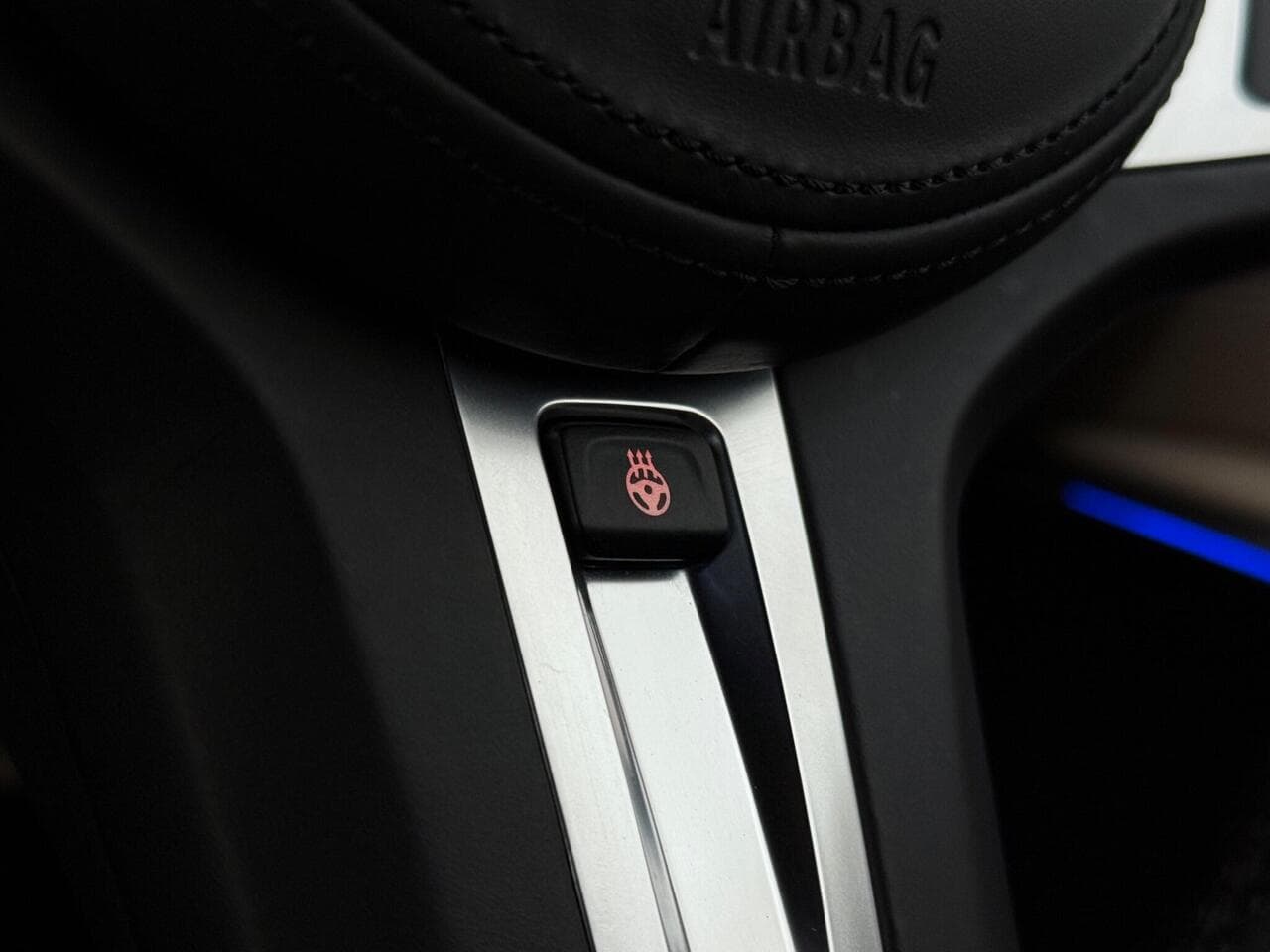 BMW 3 Series thumbnail Misc Controls