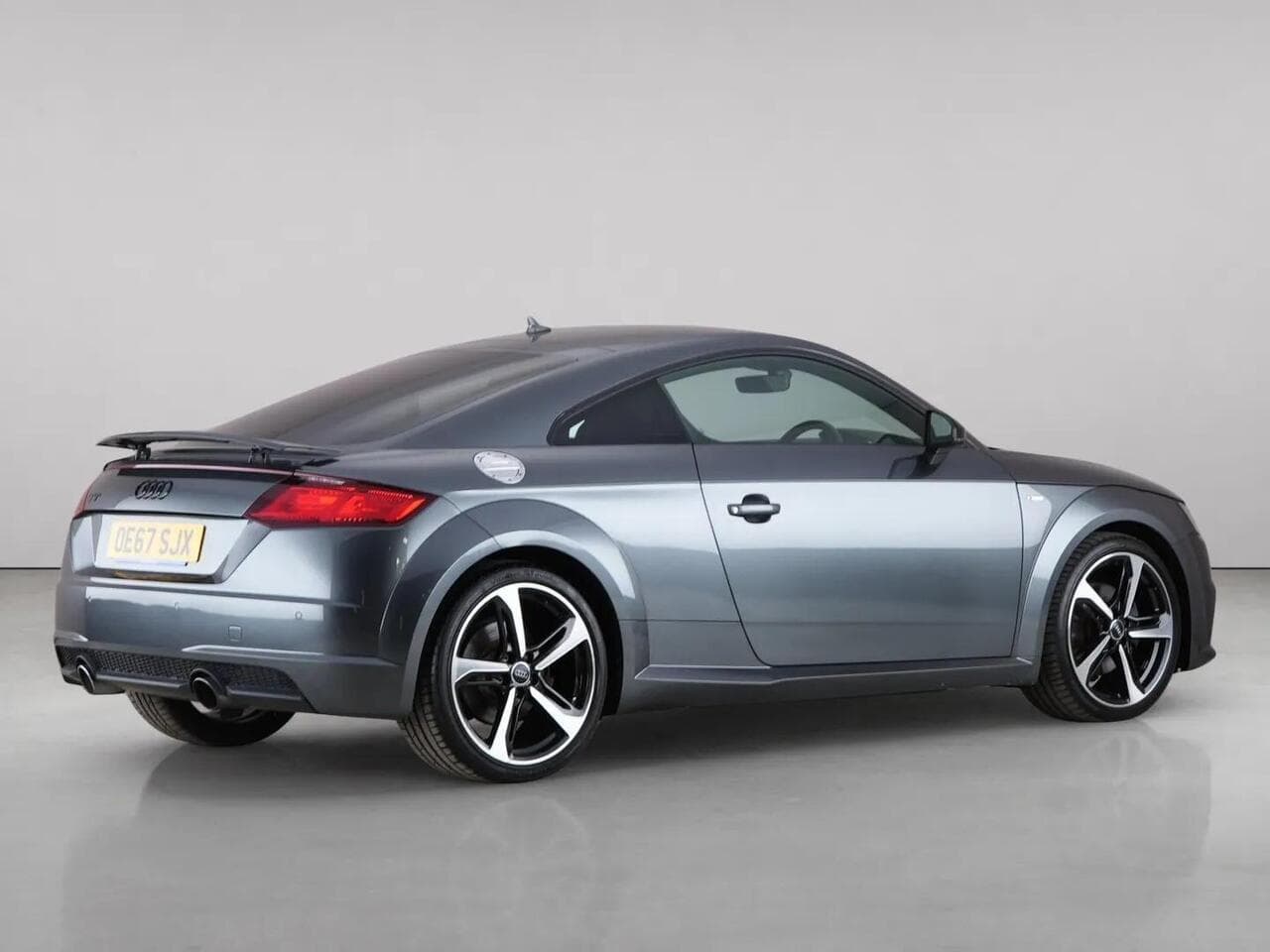 Audi TT thumbnail Rear Right