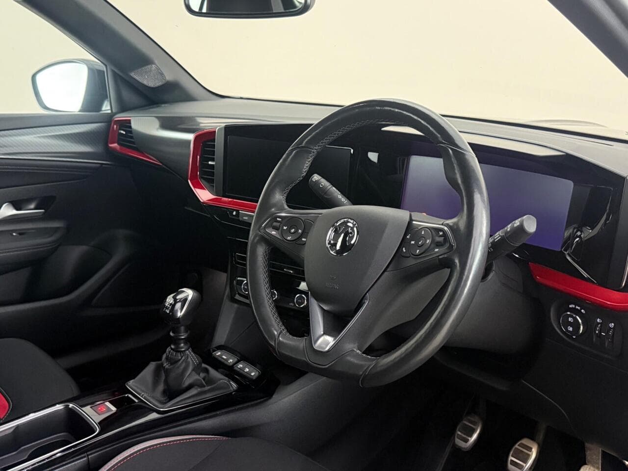 Vauxhall Mokka thumbnail Interior Front