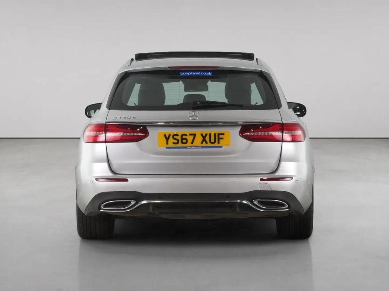 Mercedes-Benz E Class thumbnail Rear