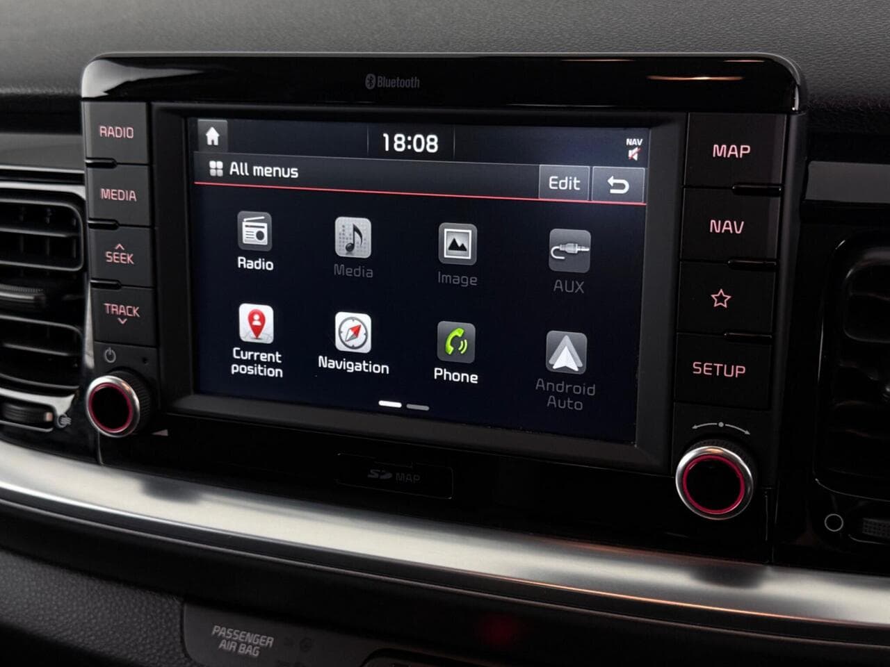 Kia Stonic thumbnail Infotainment System