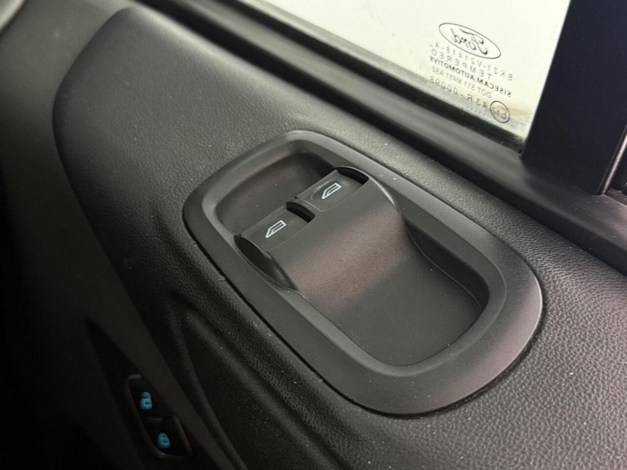 Ford Transit Custom thumbnail Misc Controls