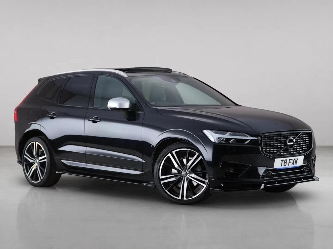 Volvo XC60 - Volvo XC60 2.0h T8 Twin Engine 10.4kWh R-Design Pro Auto AWD Euro 6 (s/s) 5dr