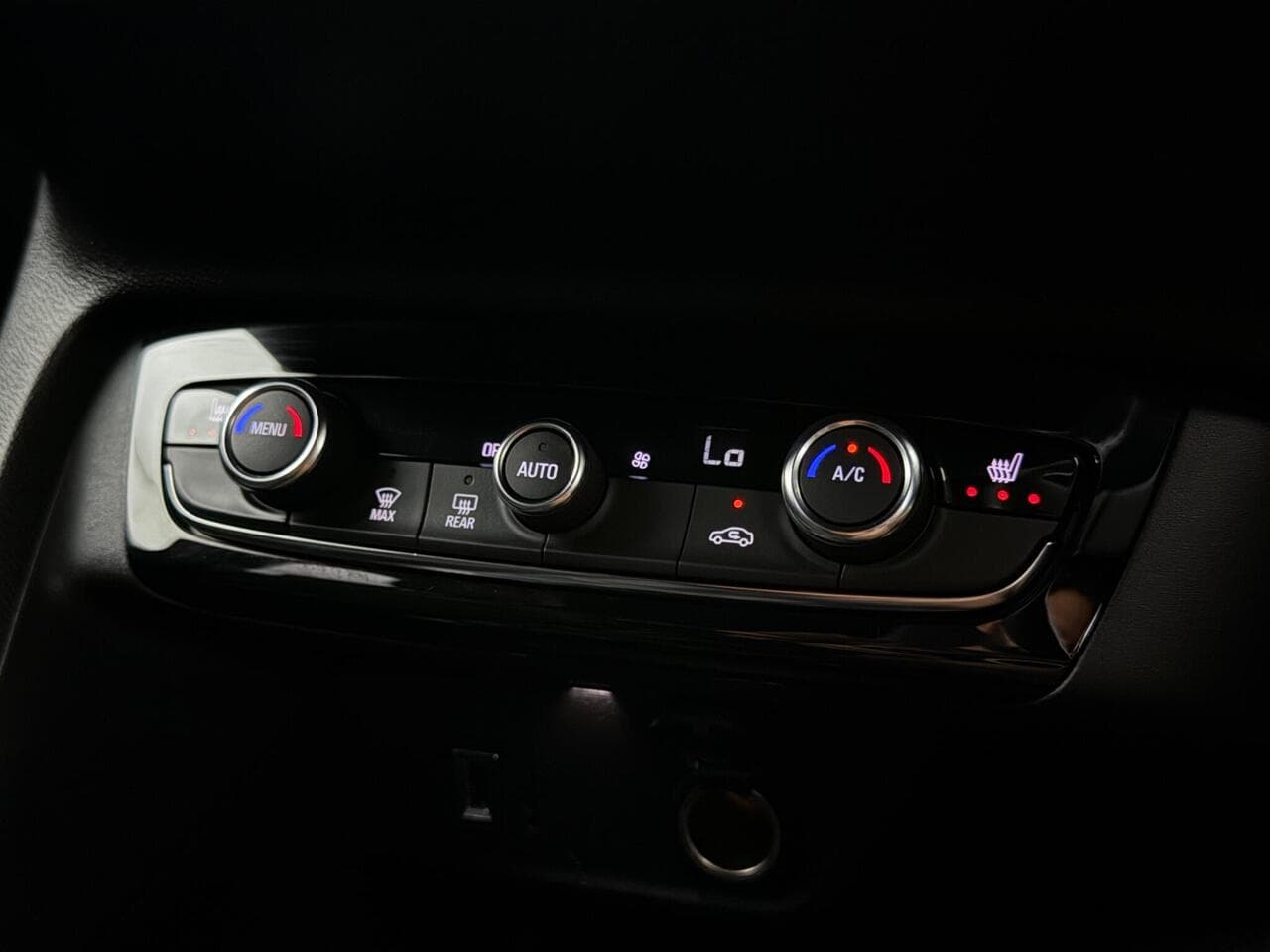Vauxhall Corsa thumbnail Misc Controls