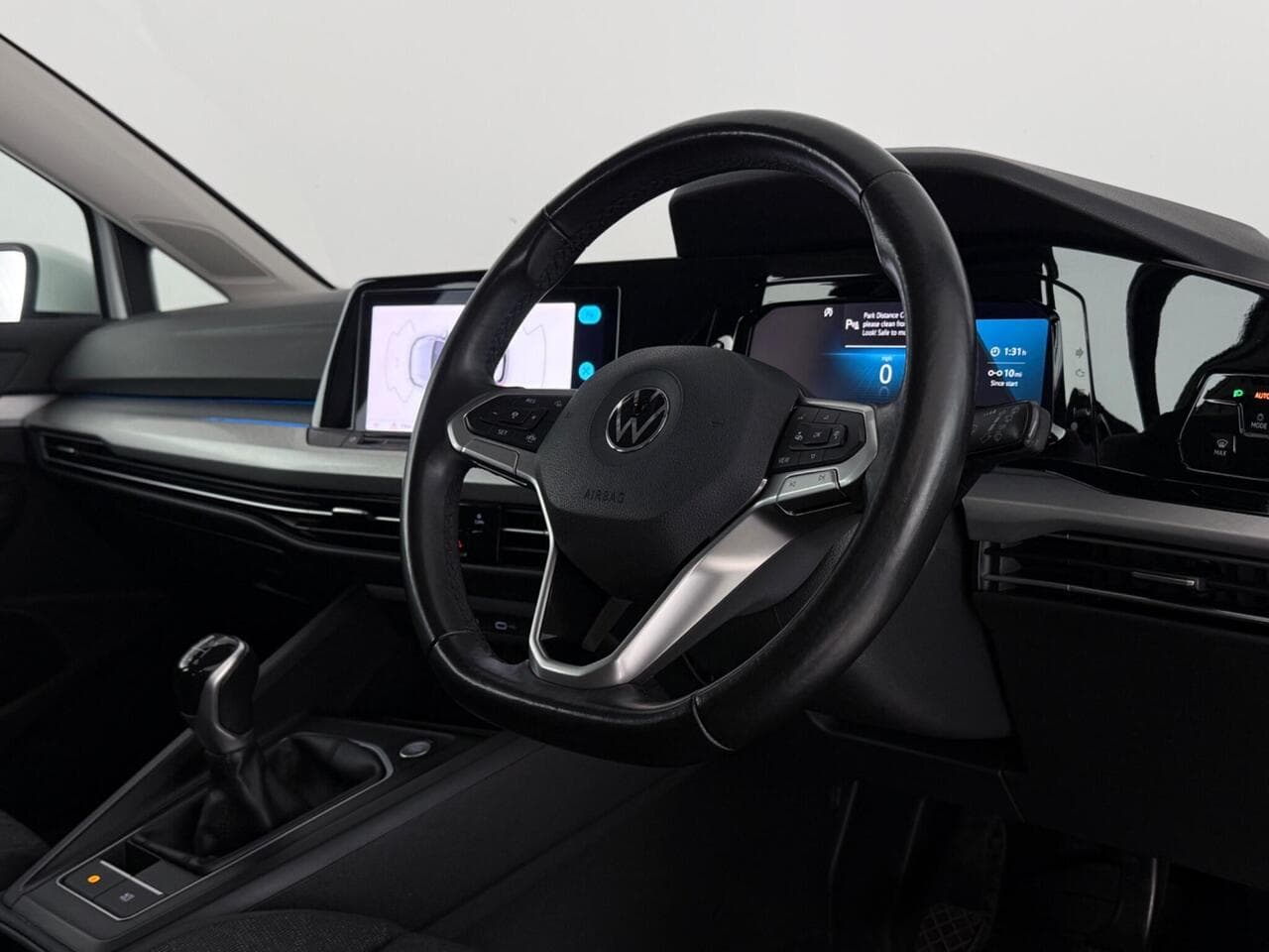 Volkswagen Golf thumbnail Steering Wheel