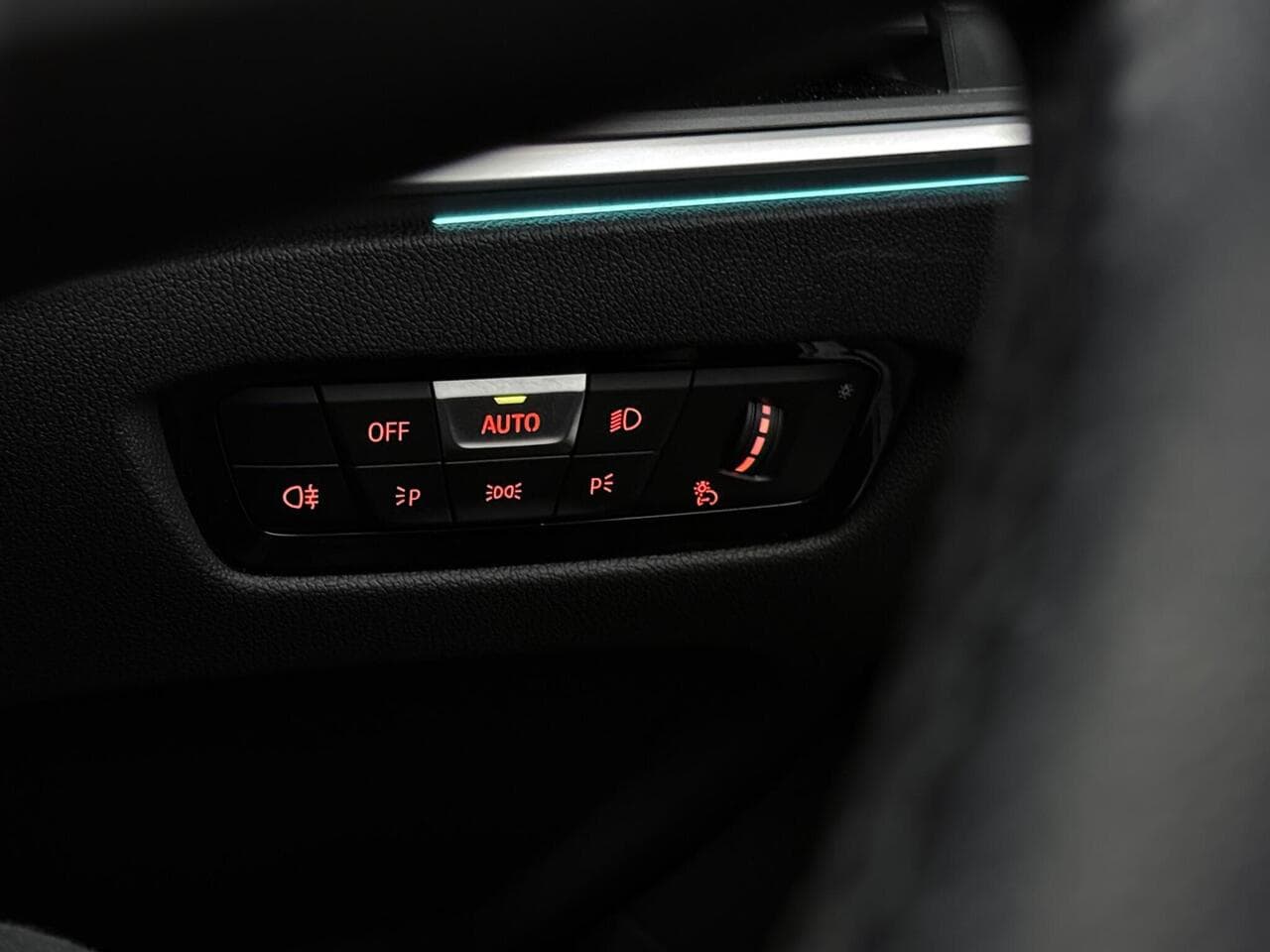 BMW 3 Series thumbnail Misc Controls