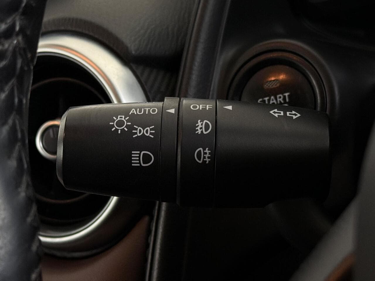 Mazda CX-3 thumbnail Misc Controls
