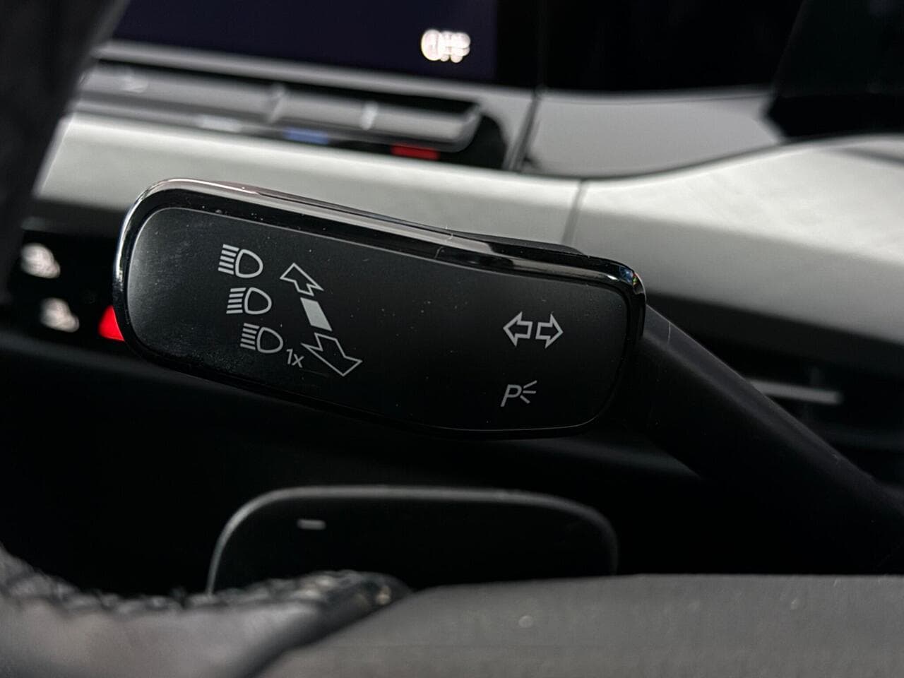 Volkswagen Golf thumbnail Misc Controls