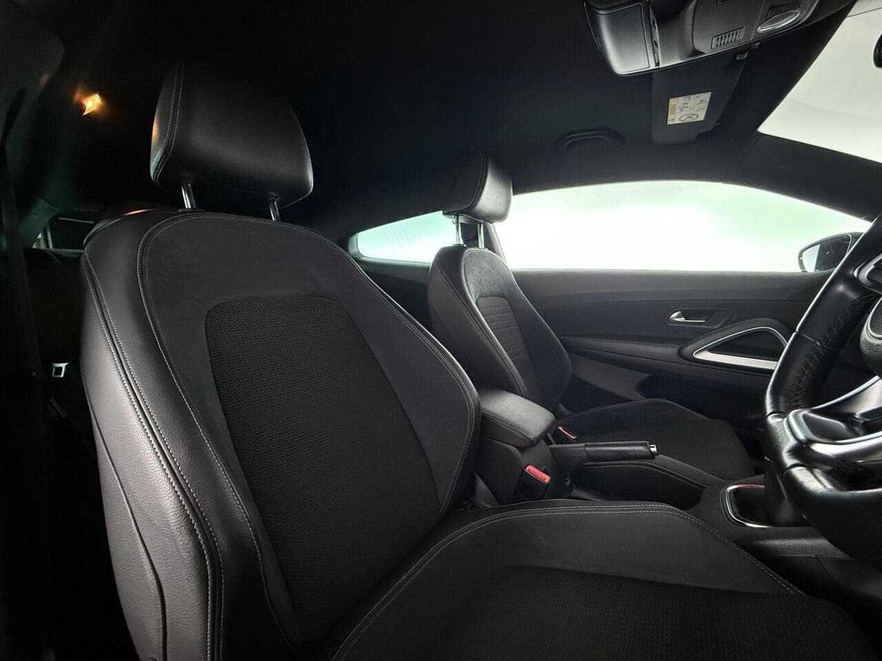 Volkswagen Scirocco thumbnail Seat Driver