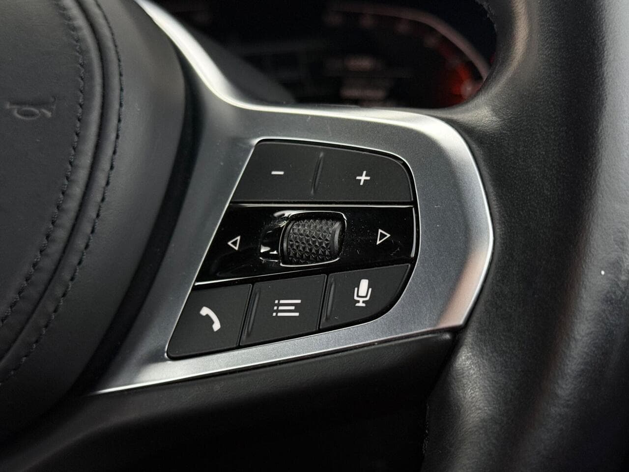 BMW 1 Series thumbnail Misc Controls