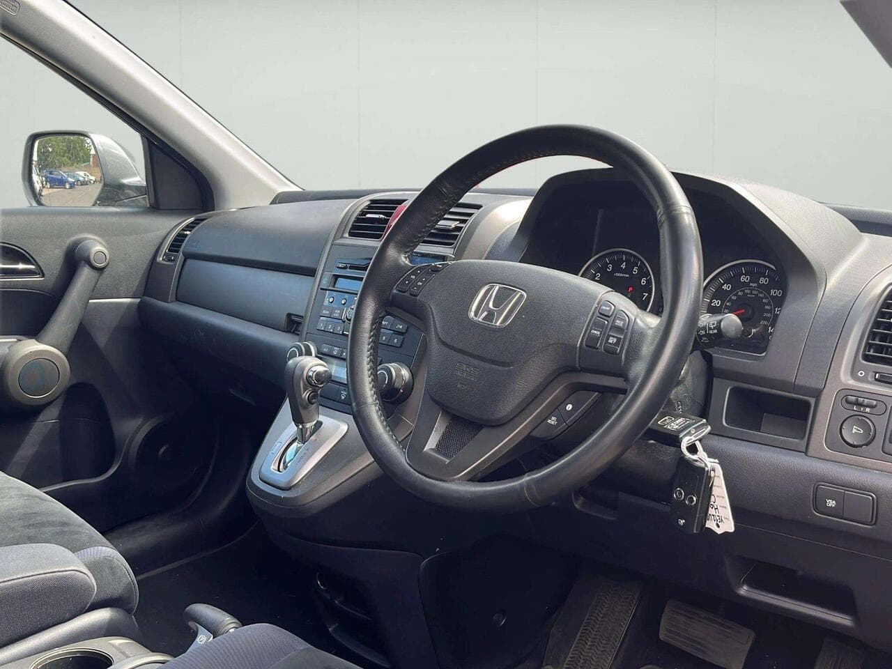 Honda CR-V thumbnail Interior Front