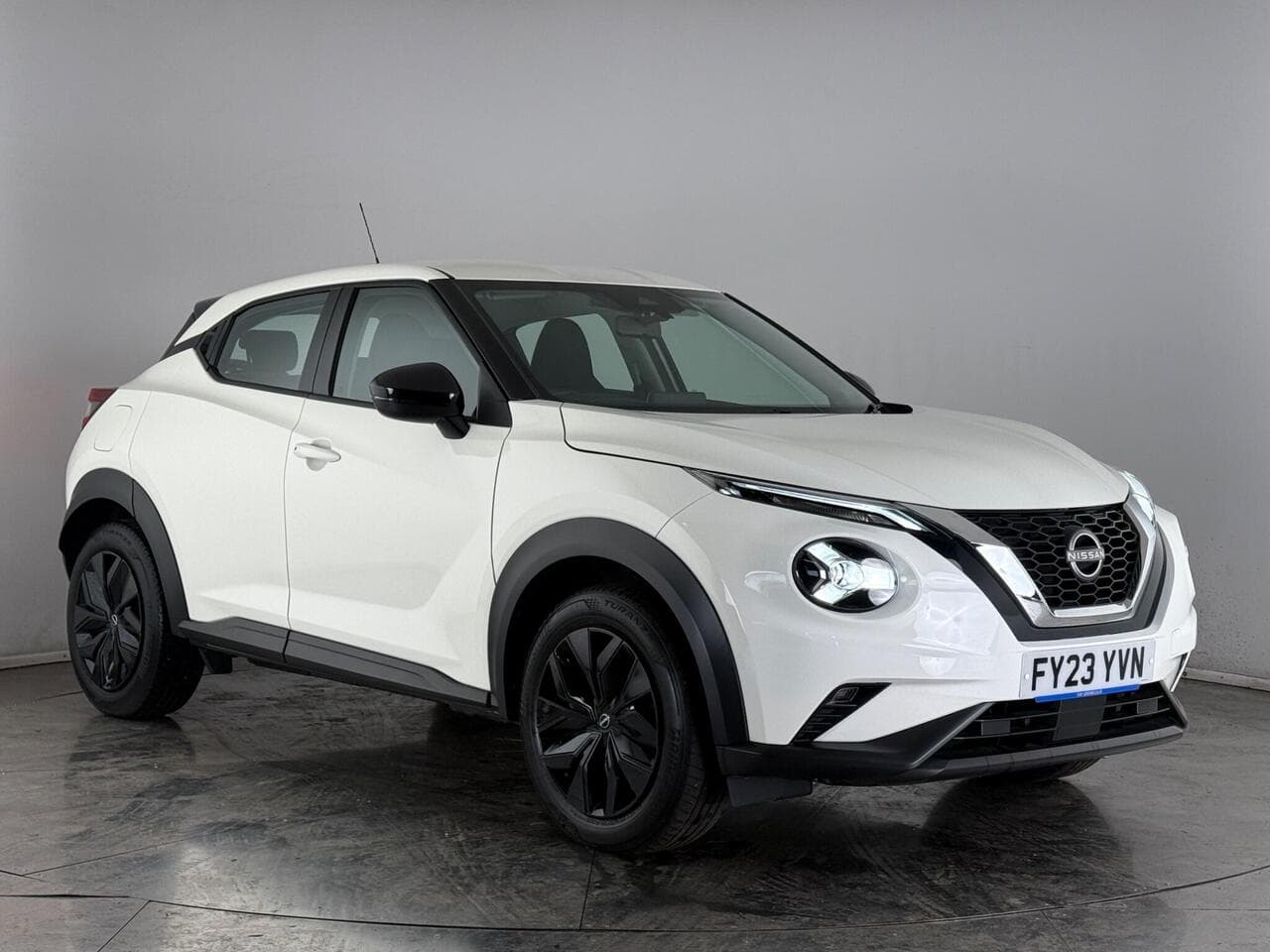 Nissan Juke - Nissan Juke 1.0 DIG-T Acenta Euro 6 (s/s) 5dr