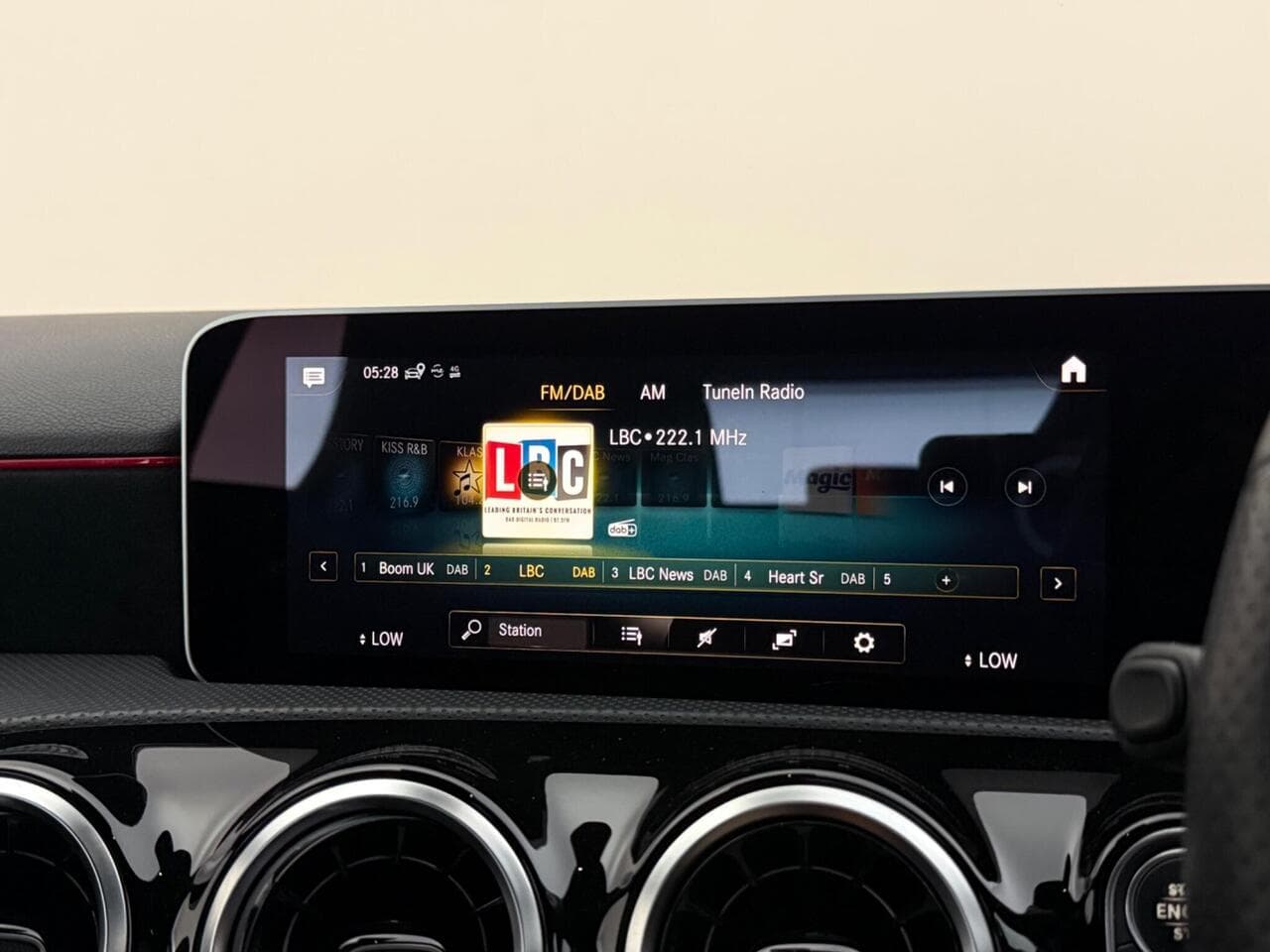 Mercedes-Benz A Class thumbnail Infotainment System