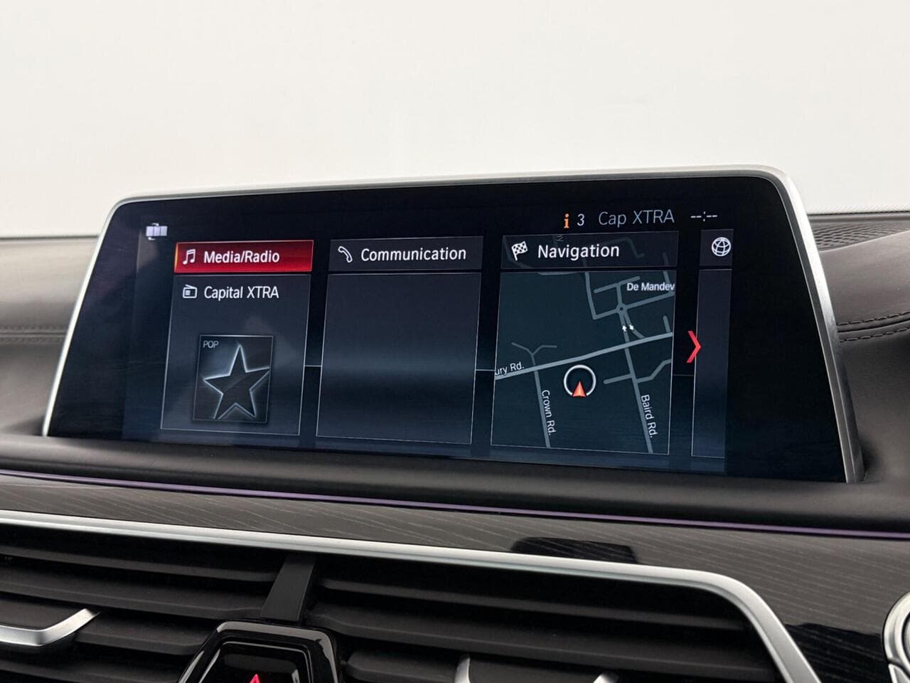 BMW 7 Series thumbnail Infotainment System