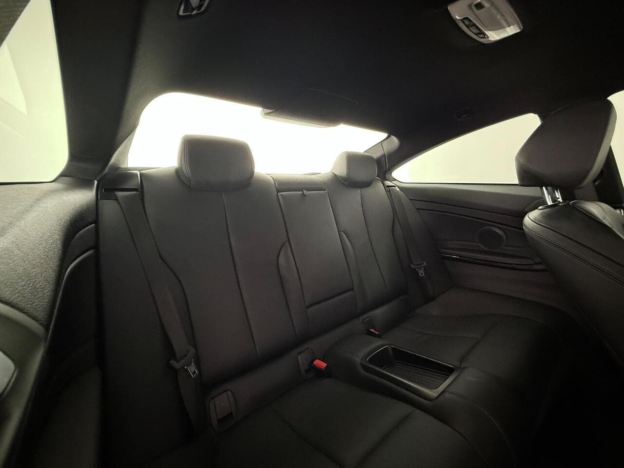 BMW 4 Series thumbnail Seats Rear