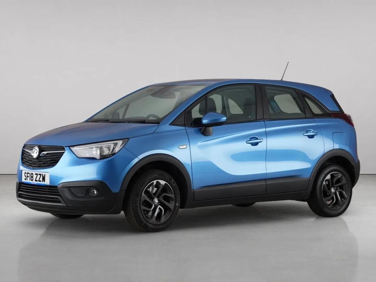 Vauxhall Crossland X thumbnail Front Left