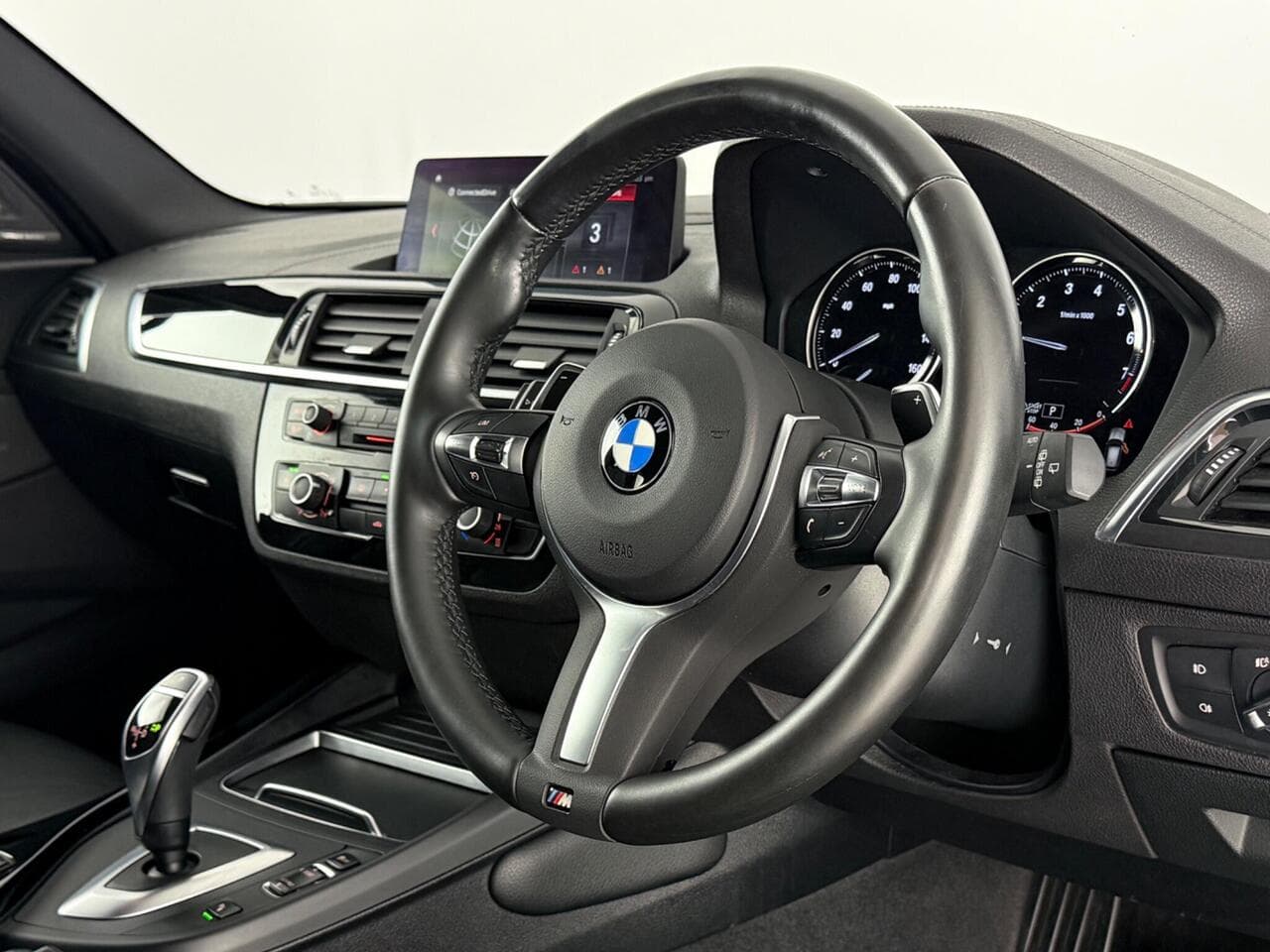 BMW 1 Series thumbnail Steering Wheel