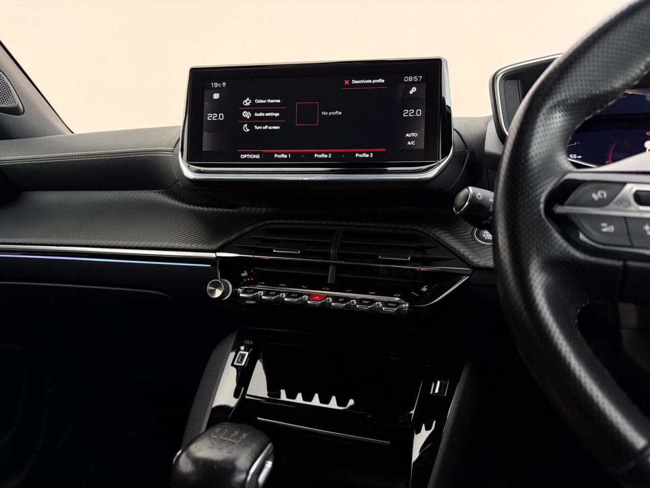 Peugeot 2008 thumbnail Infotainment System