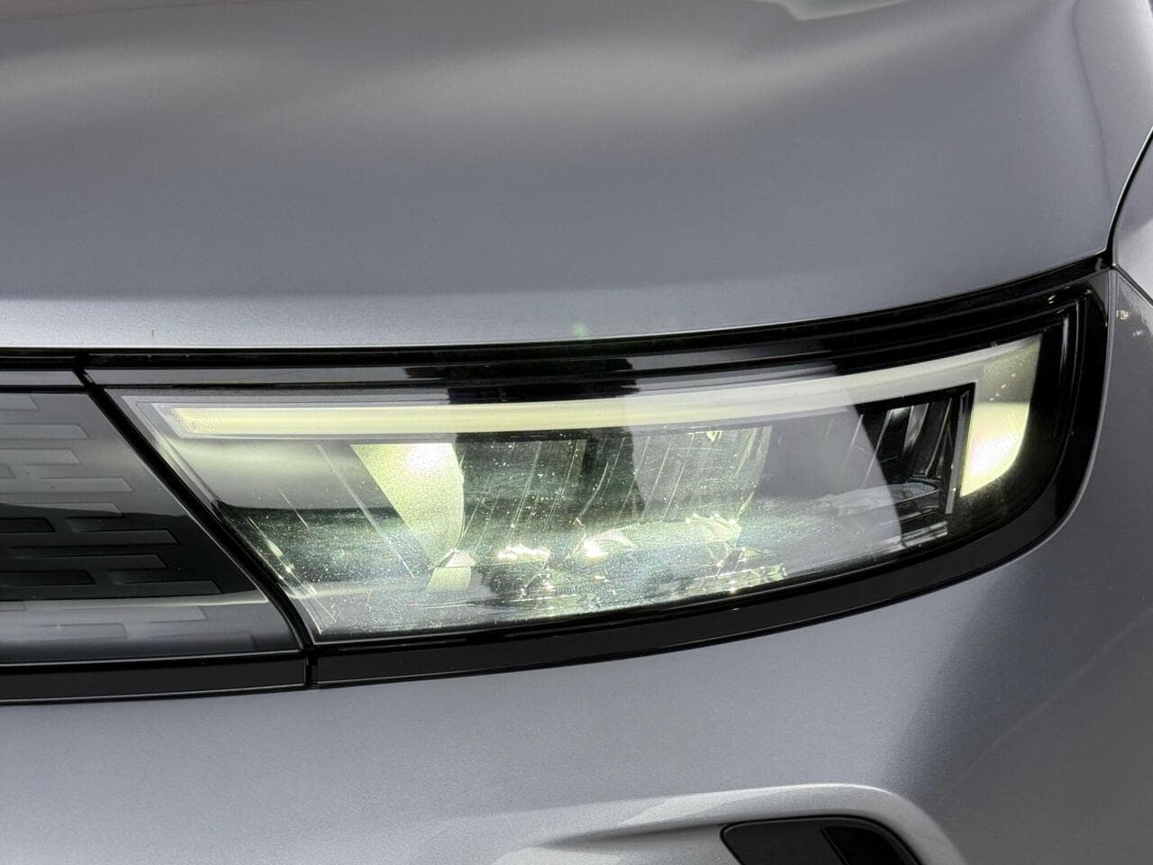 Vauxhall Mokka thumbnail Lights Front
