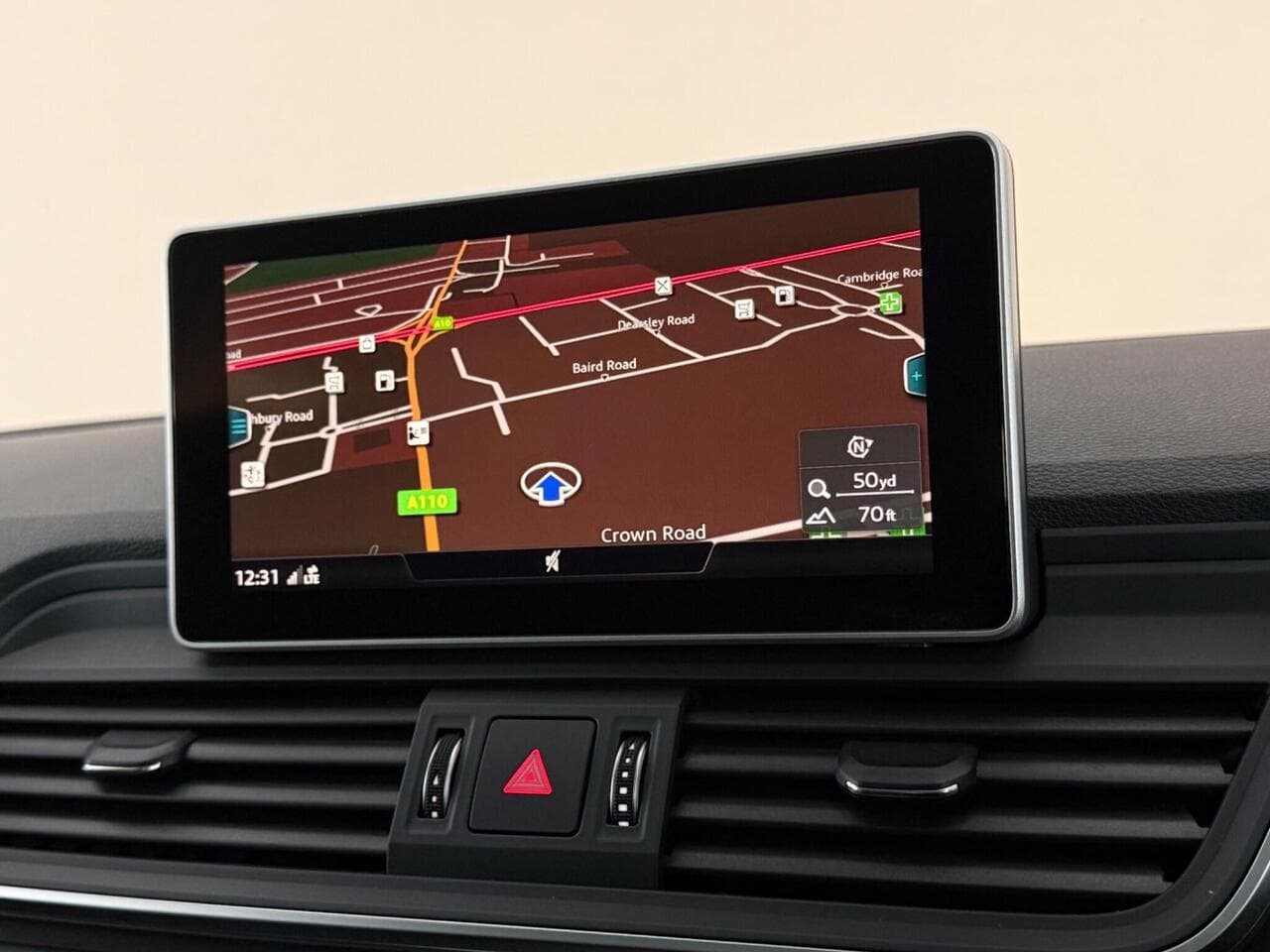 Audi Q5 thumbnail Infotainment System