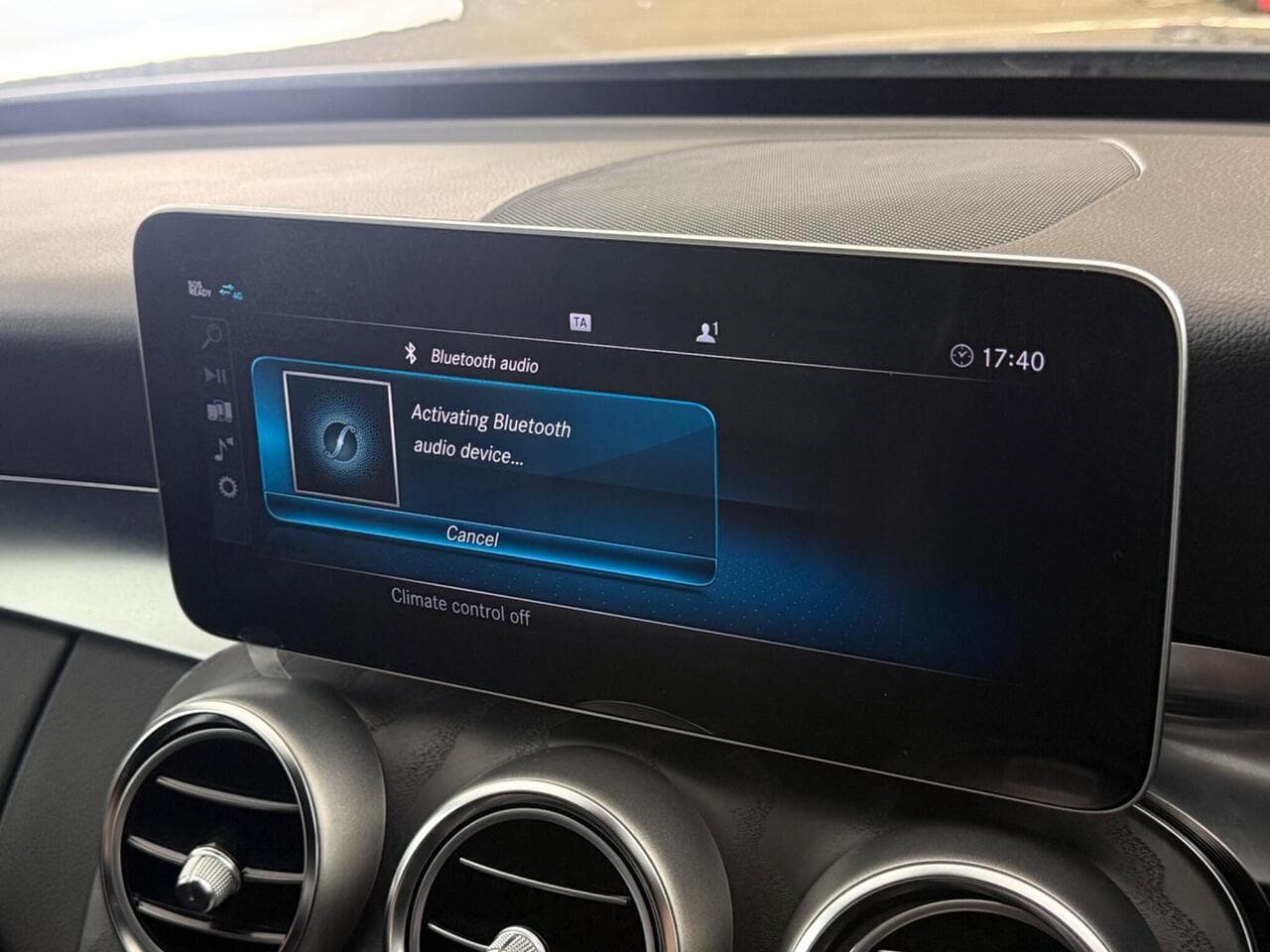 Mercedes-Benz C Class thumbnail Infotainment System