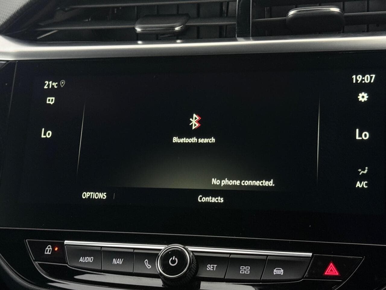 Vauxhall Corsa thumbnail Infotainment System