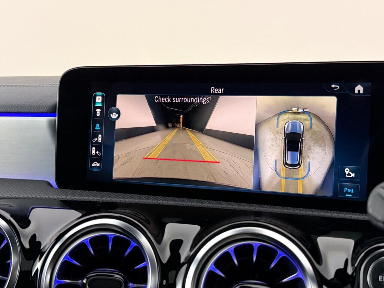 Mercedes-Benz CLA thumbnail Infotainment System