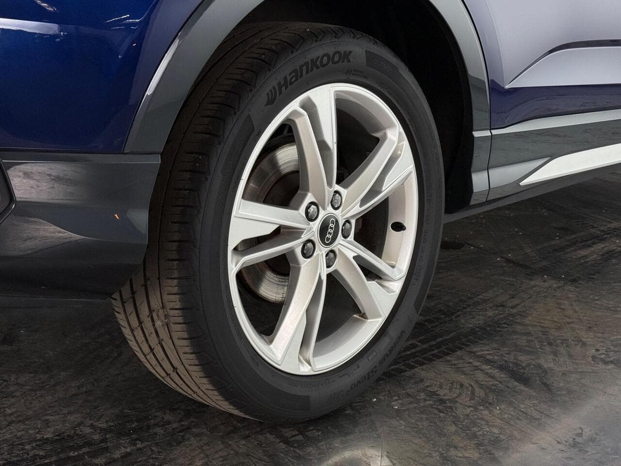 Audi Q3 thumbnail Wheel