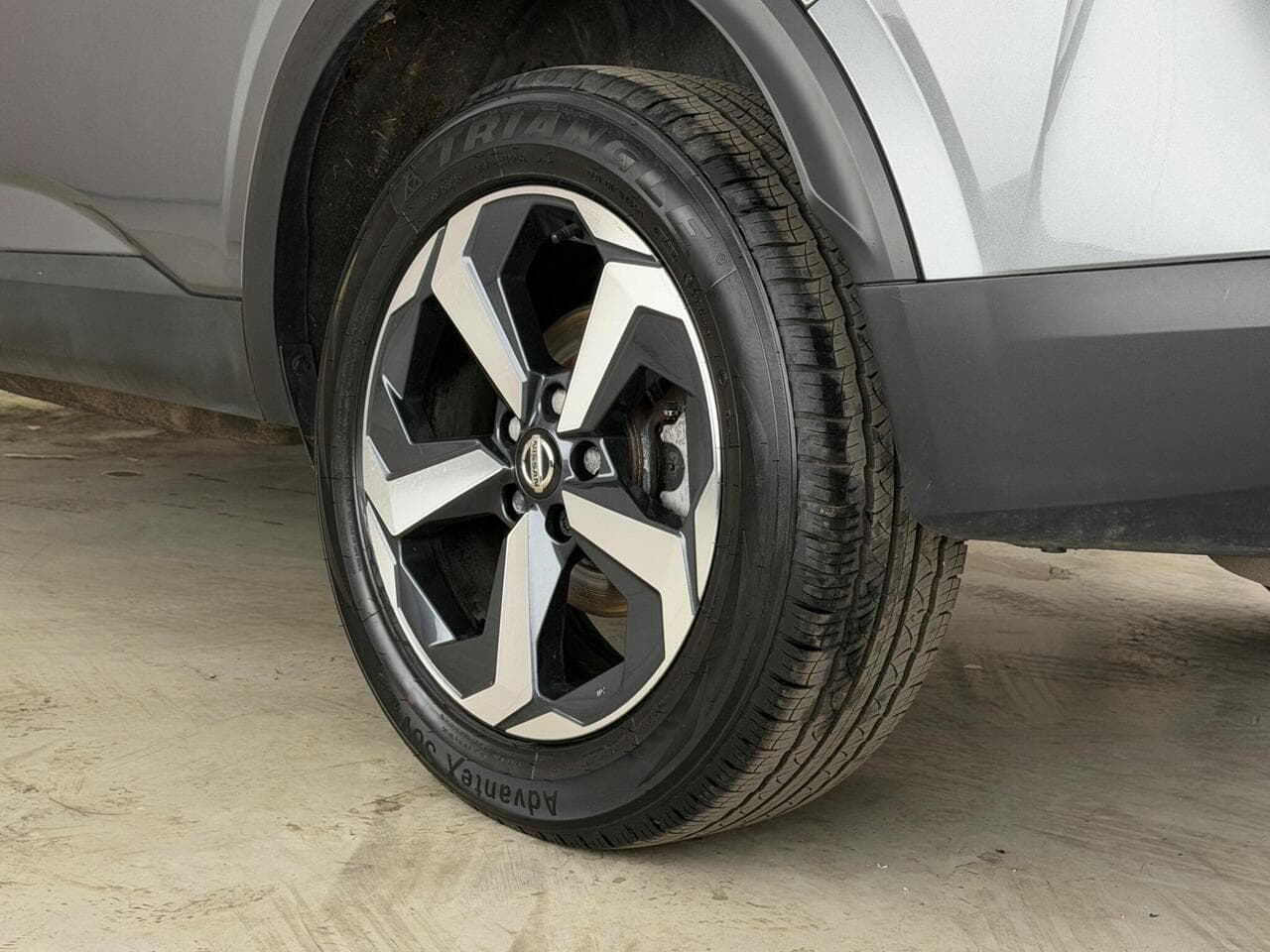 Nissan Qashqai thumbnail Wheel