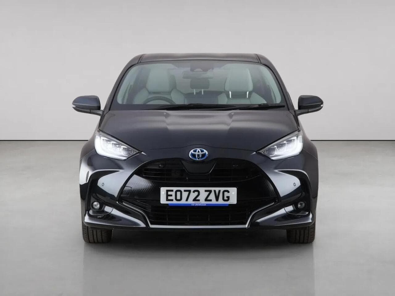 Toyota Yaris thumbnail Front