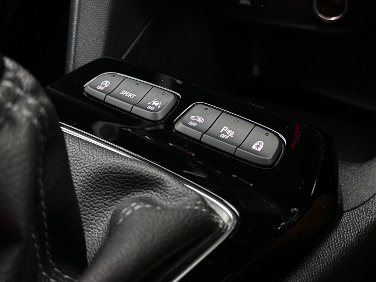 Vauxhall Mokka thumbnail Misc Controls
