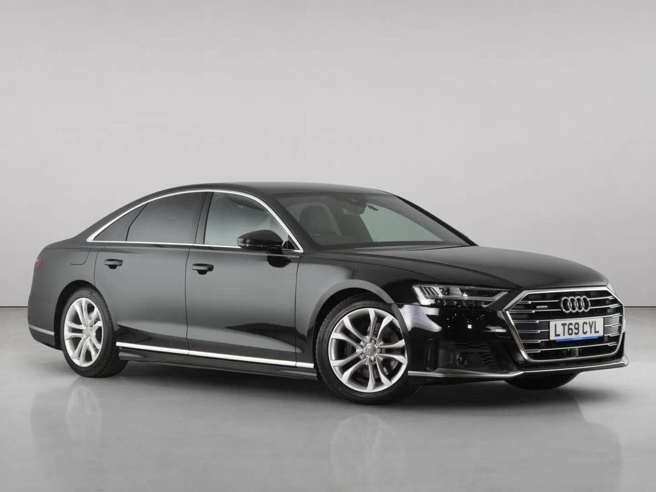 Audi A8 - Audi A8 3.0 TDI V6 50 S line Saloon 4dr Diesel Tiptronic quattro Euro 6 (s/s) (286 ps)