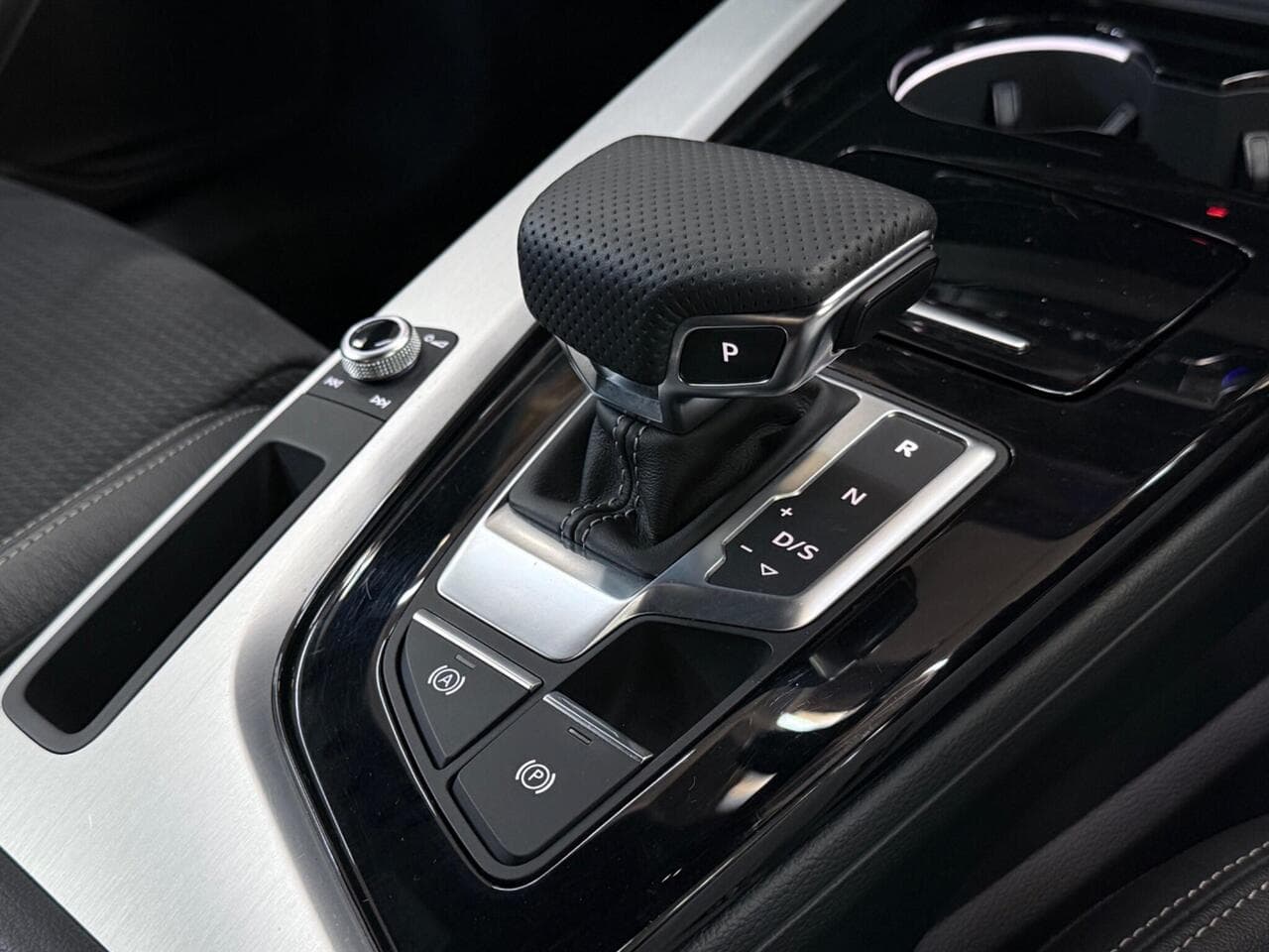 Audi A5 thumbnail Interior Front