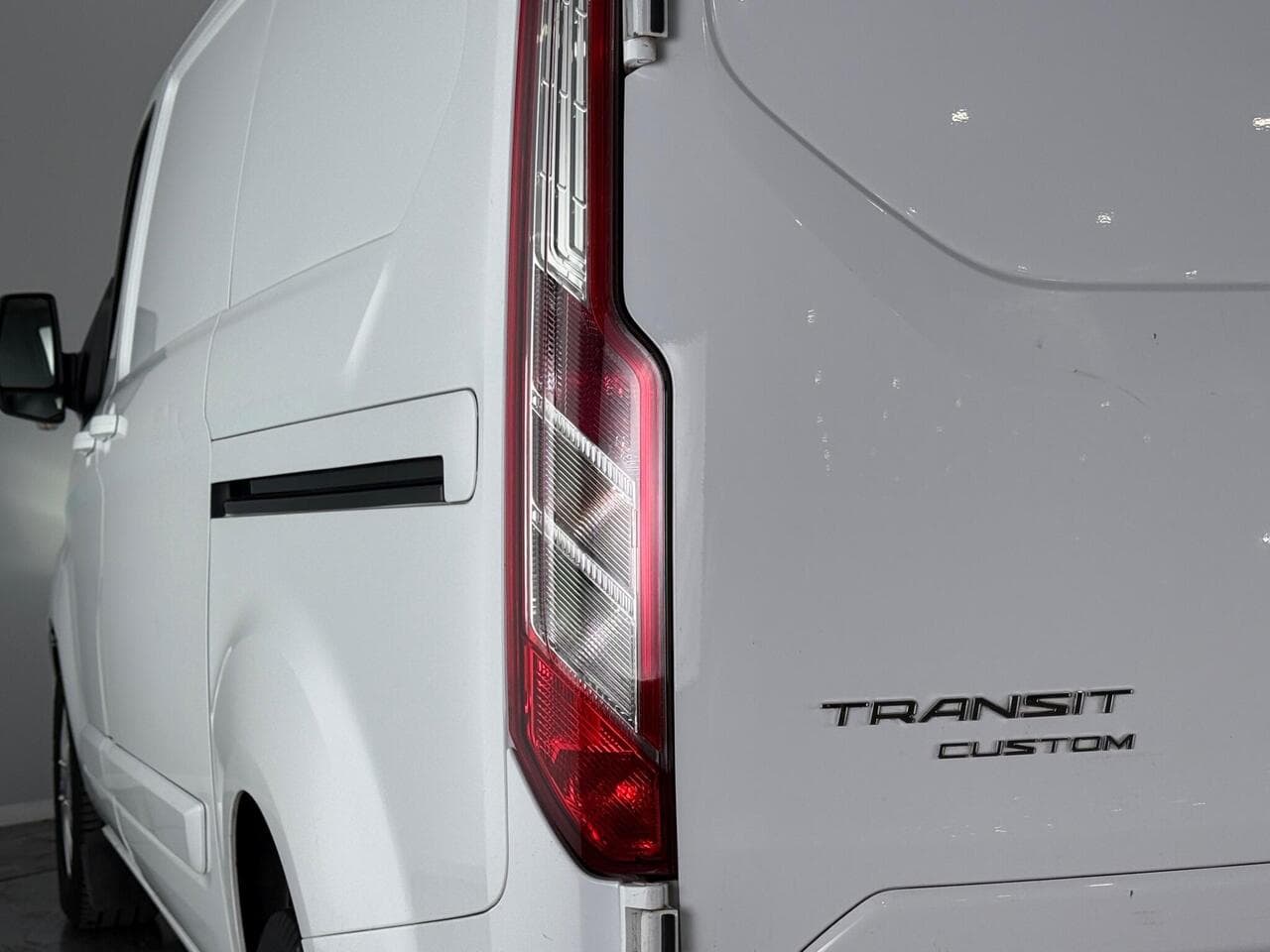 Ford Transit Custom thumbnail Lights Rear