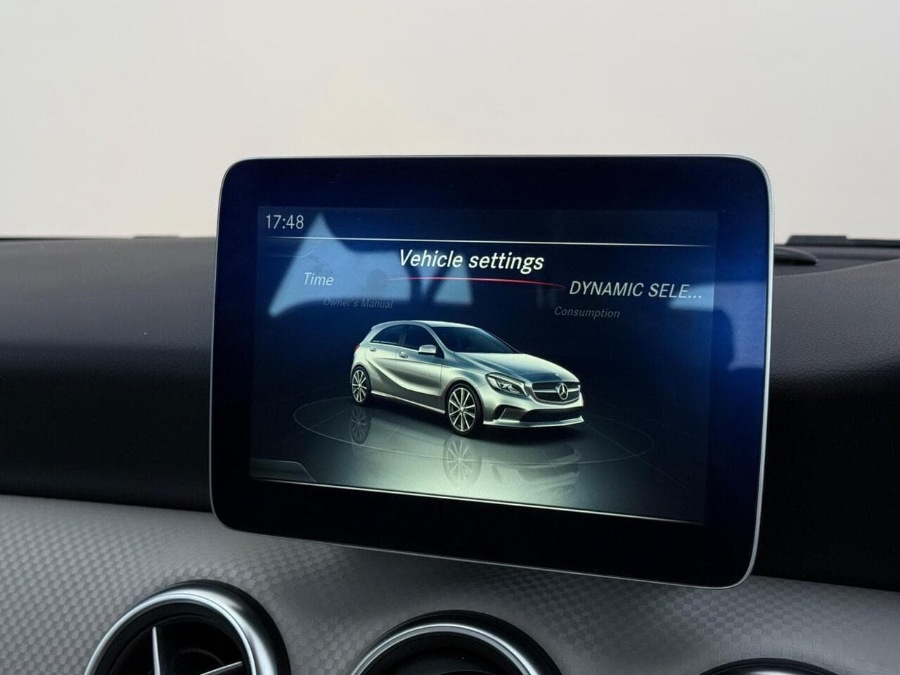 Mercedes-Benz A Class thumbnail Infotainment System
