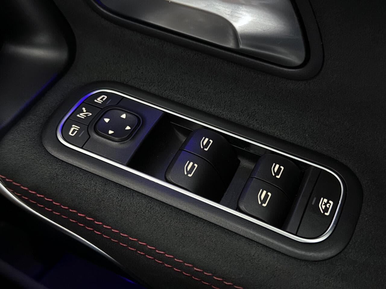 Mercedes-Benz A Class thumbnail Misc Controls
