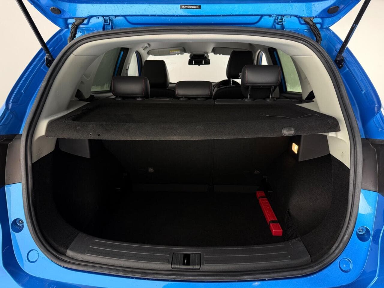 MG MG ZS thumbnail Boot