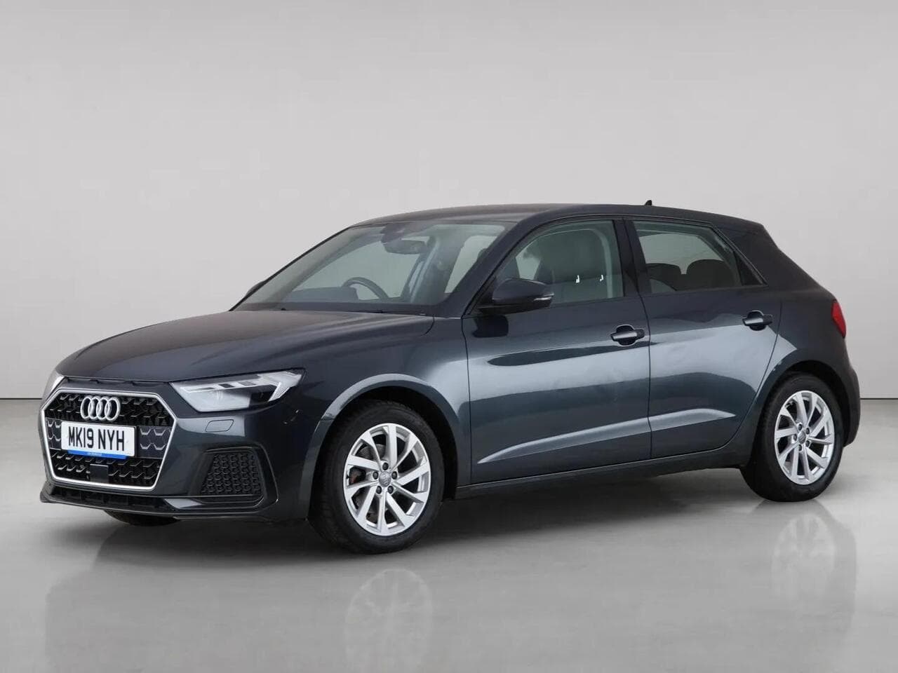 Audi A1 thumbnail Front Left