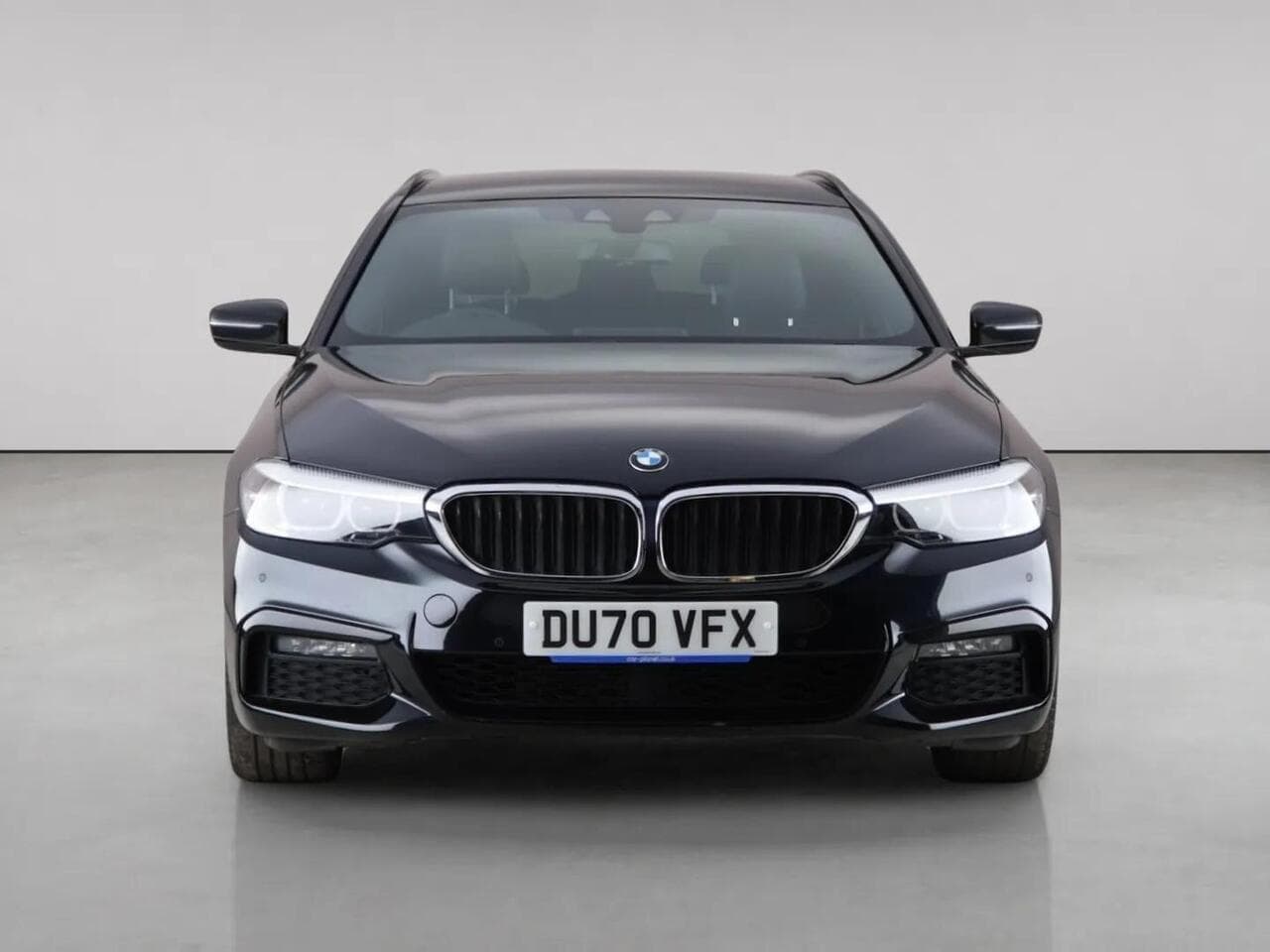 BMW 5 Series thumbnail Front