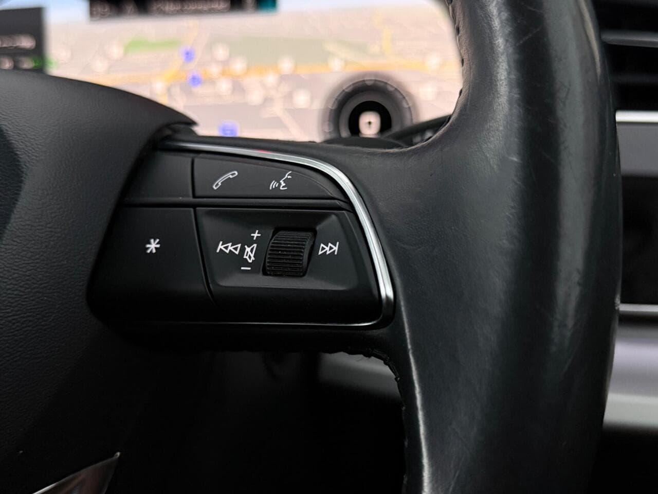 Audi Q7 thumbnail Misc Controls